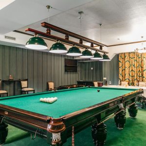 Бильярд в санатории Славяновский Исток в городе Железноводске - фотография