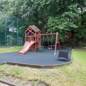 Детская площадка в санатории Славяновский Исток в городе Железноводске - фотография