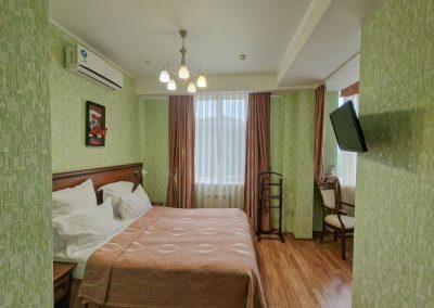 Двухместный номер стандарт в санатории Славяновский Исток в городе Железноводске - фотография