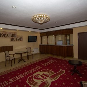 Холл в санатории Славяновский Исток в городе Железноводске - фотография