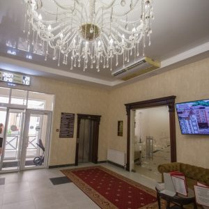 Холл в санатории Славяновский Исток в городе Железноводске - фотография