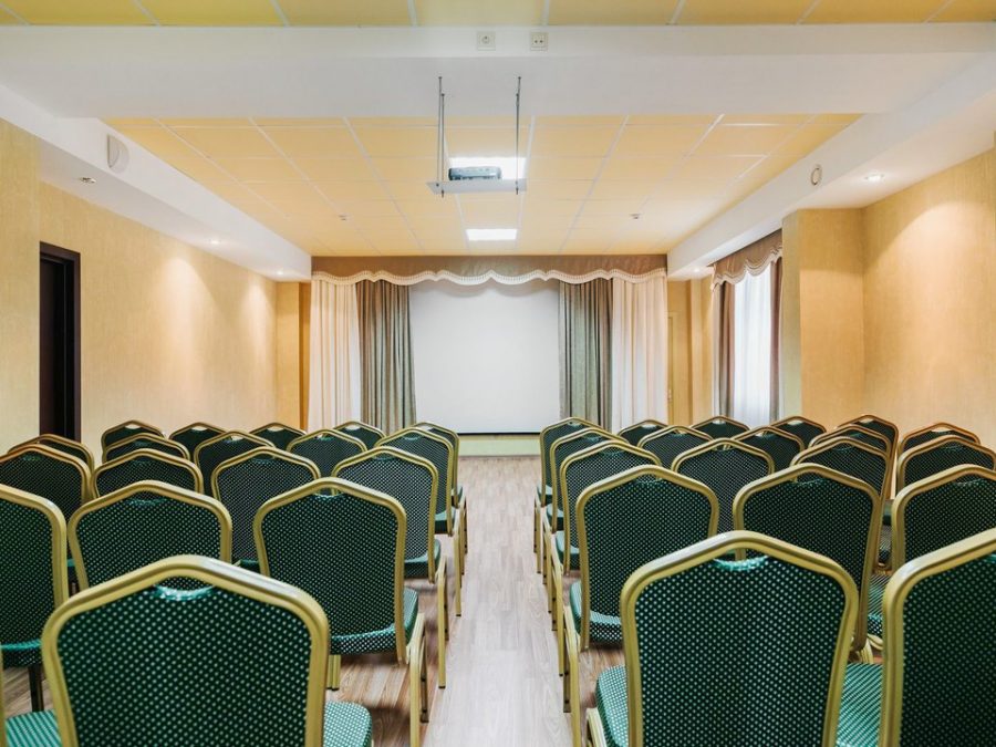 Конференц зал в санатории Славяновский Исток в городе Железноводске - фотография