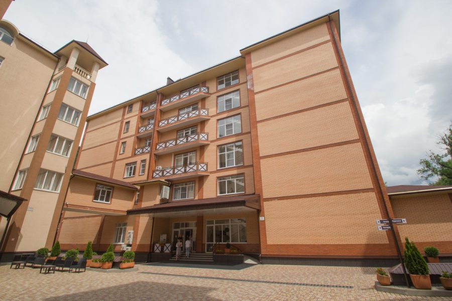 Корпус в санатории Славяновский Исток в городе Железноводске - фотография