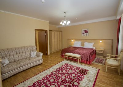 Номер Люкс в санатории Славяновский Исток в городе Железноводске - фотография