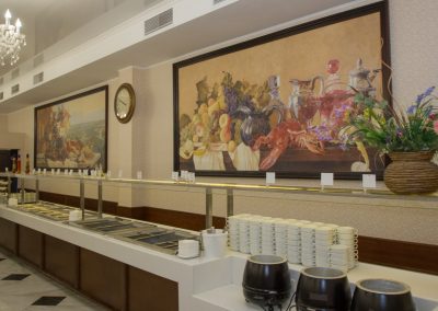 Обеденный зал в санатории Славяновский Исток в городе Железноводске - фотография