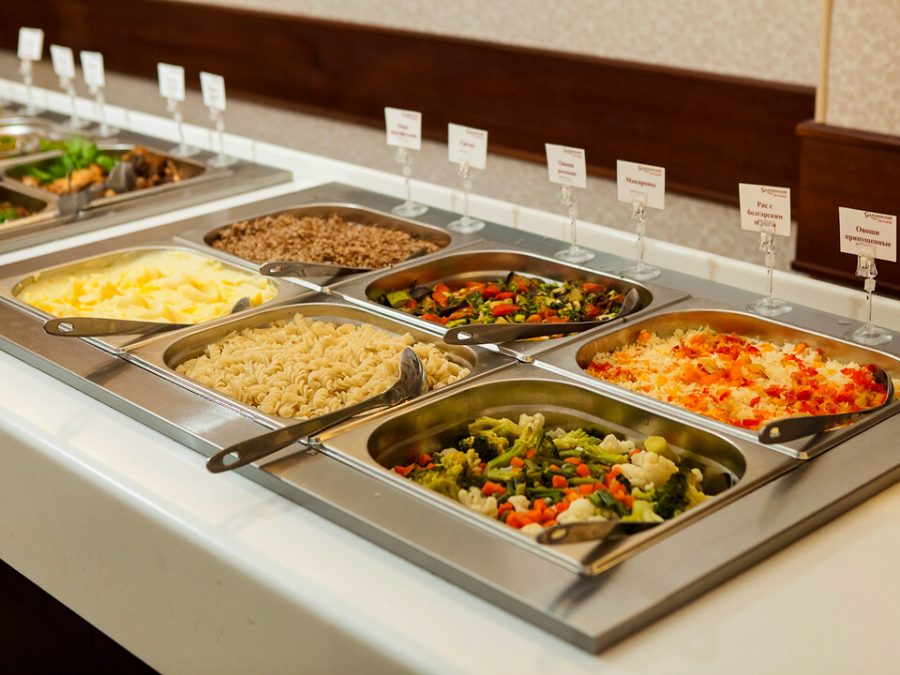 Обеденный зал в санатории Славяновский Исток в городе Железноводске - фотография