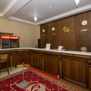 Ресепшн в санатории Славяновский Исток в городе Железноводске - фотография