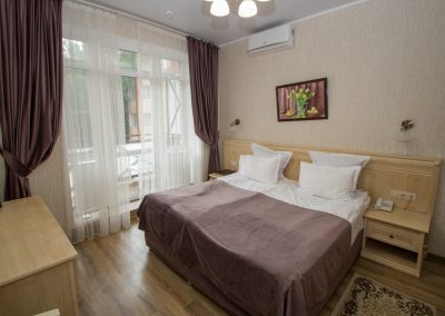 Номер Стандарт комфорт в санатории Славяновский Исток в городе Железноводске - фотография