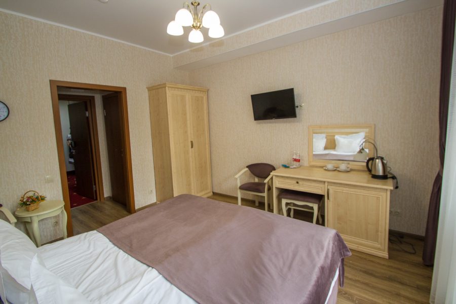 Номер Стандарт комфорт в санатории Славяновский Исток в городе Железноводске - фотография