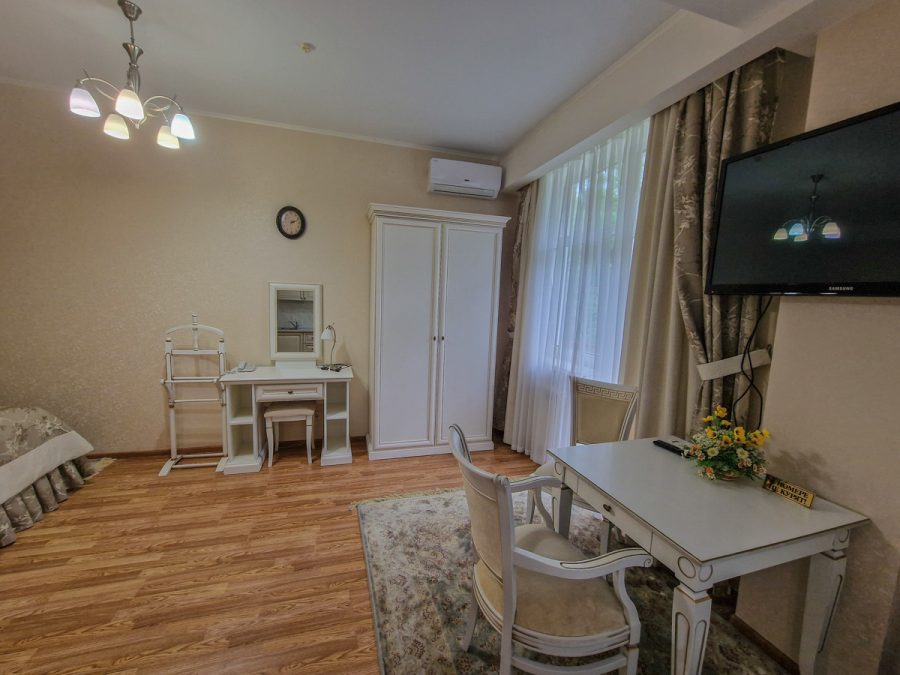 Номер Студия в санатории Славяновский Исток в городе Железноводске - фотография