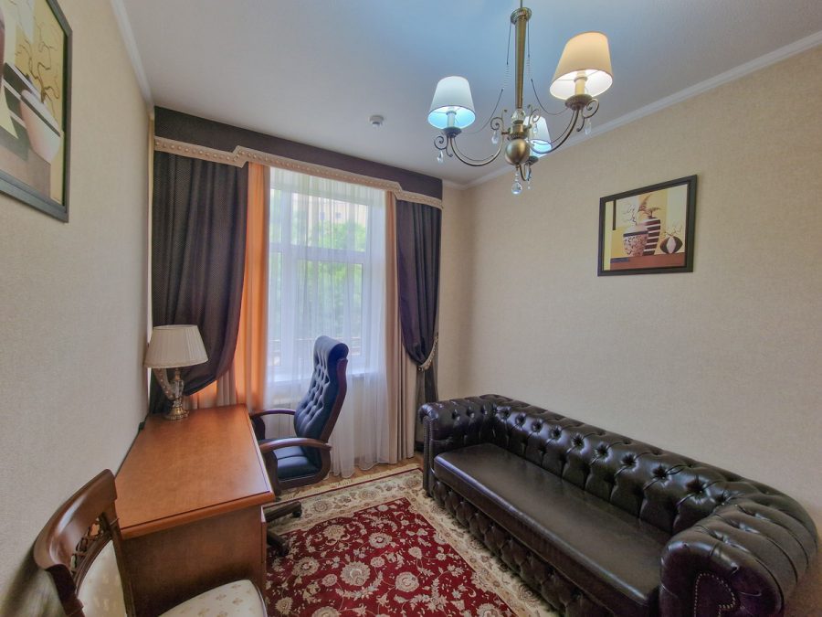 Сюит двухэтажный пентхаус в санатории Славяновский Исток в городе Железноводске - фотография