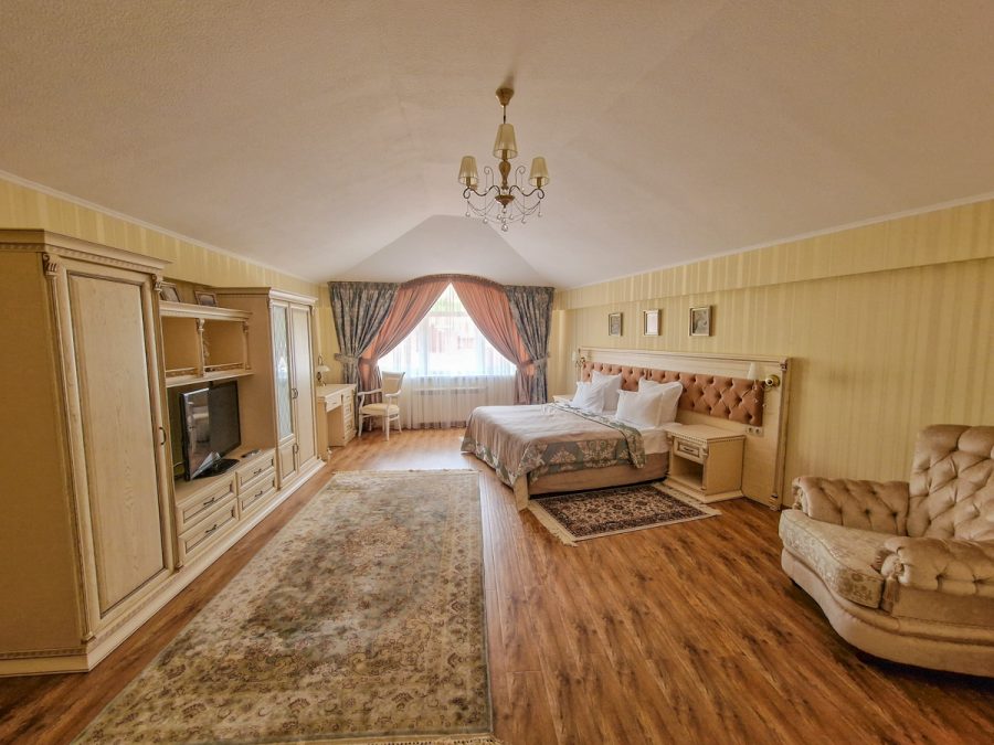 Сюит двухэтажный пентхаус в санатории Славяновский Исток в городе Железноводске - фотография