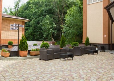 Территория санатория Славяновский Исток в городе Железноводске - фотография